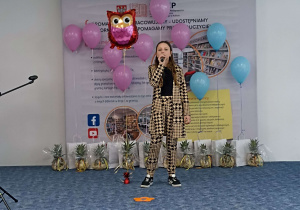 Zaśpiewała Maja Konarska reprezentująca Music Store w Kaliszu.