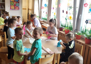 Zabawa dydaktyczna pt. „Pranie”.