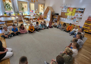 Rozmowa na temat zawodu kosmetyczki.