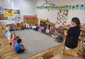 Rozmowa na temat zawodu kosmetyczki.