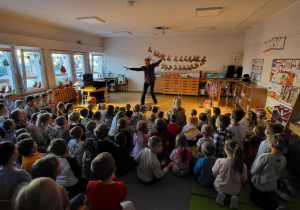 Wizyta Magika w przedszkolu