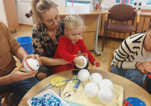 Świąteczne warsztaty z rodzicami