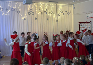 Wspólne świąteczne spotkanie w Grupie Pomarańczowej.