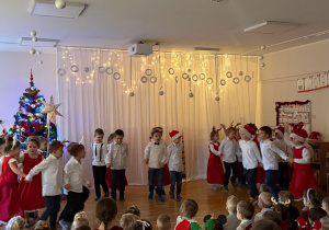 Wspólne świąteczne spotkanie w Grupie Pomarańczowej.