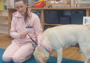 Spotkanie Przedszkolaków z psem