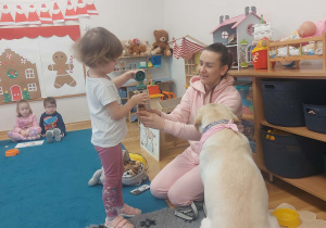 Spotkanie Przedszkolaków z psem