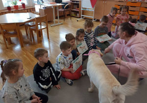 Alba sprawdza poprawność wykonanego zadania.