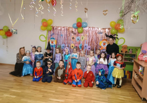Bal karnawałowy w przedszkolu