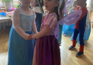 Bal karnawałowy w przedszkolu