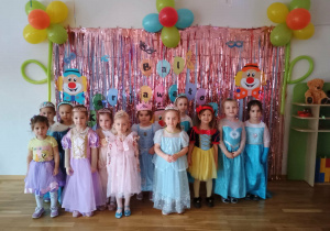 Bal karnawałowy w przedszkolu