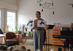 Koncert z okazji „Dnia Kobiet” dla wszystkich dzieci w przedszkolu.