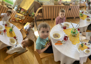 Uroczysty obiad w Grupie Niebieskiej.
